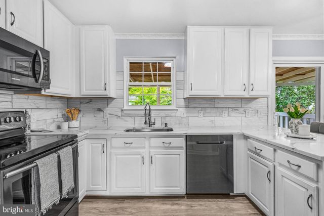 13864 REDFORD LN, Woodbridge, VA 22193