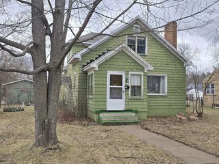 921 WISCONSIN RIVER DRIVE, Port Edwards, WI 54469