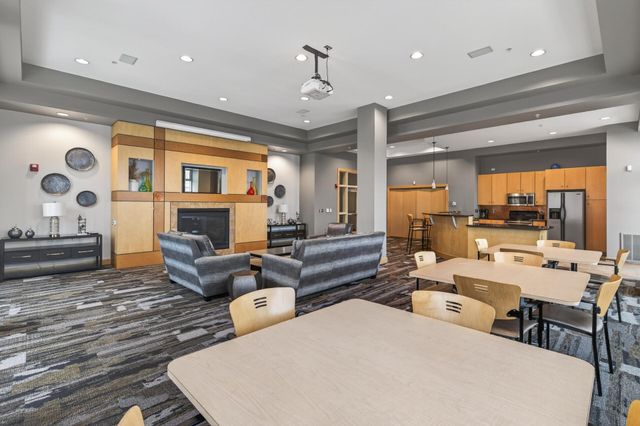 7601 Aldrich Avenue S 419, Richfield, MN 55423