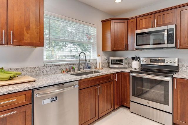 2803 TECH DRIVE, Orlando, FL 32817