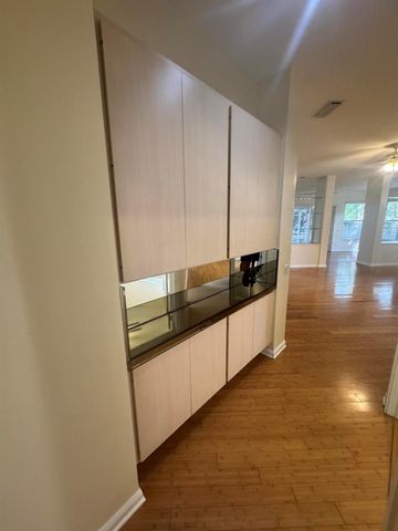 900 Bear Island Circle, West Palm Beach, FL 33409