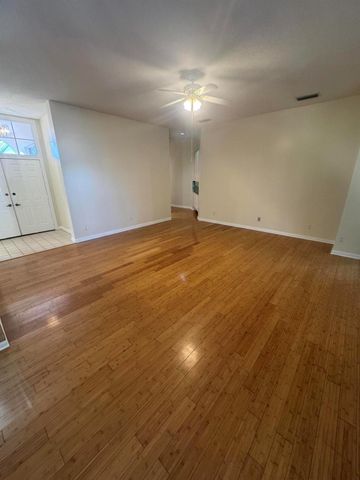 900 Bear Island Circle, West Palm Beach, FL 33409