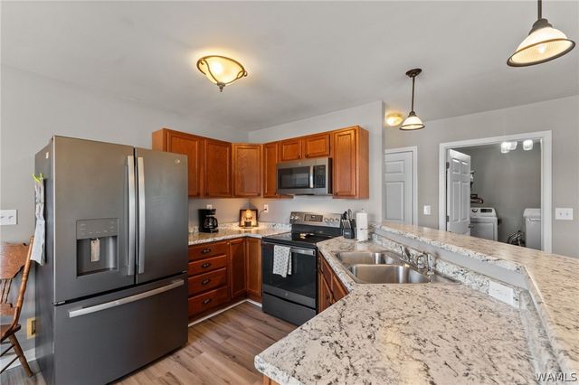 18990 E Hammond, Robertsdale, AL 36567