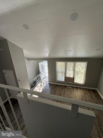 2835 WAYNE AVE, Camden, NJ 08105