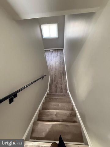 2835 WAYNE AVE, Camden, NJ 08105