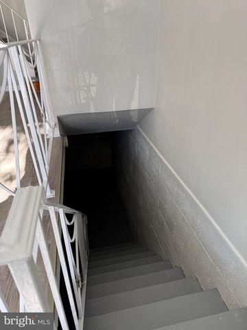 2835 WAYNE AVE, Camden, NJ 08105