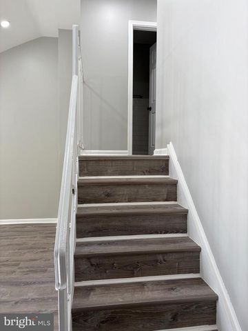 2835 WAYNE AVE, Camden, NJ 08105