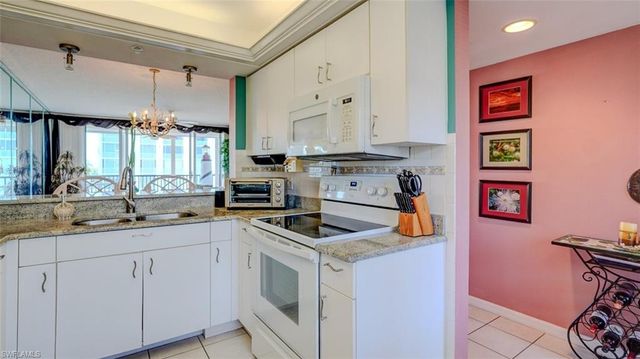 4431 Bay Beach LN # 543, Fort Myers Beach, FL 33931