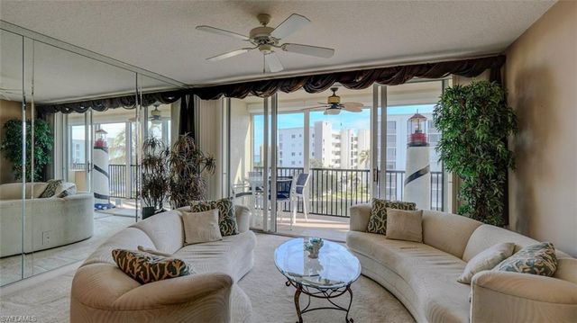 4431 Bay Beach LN # 543, Fort Myers Beach, FL 33931
