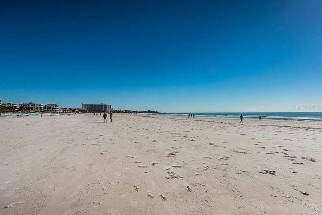 6154 MIDNIGHT PASS ROAD 7C, Sarasota, FL 34242