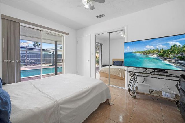 6841 Raleigh St, Hollywood, FL 33024