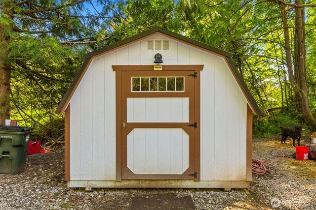 9725 Hunter Point Road NW, Olympia, WA 98502
