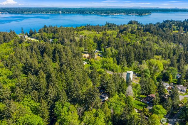 9725 Hunter Point Road NW, Olympia, WA 98502