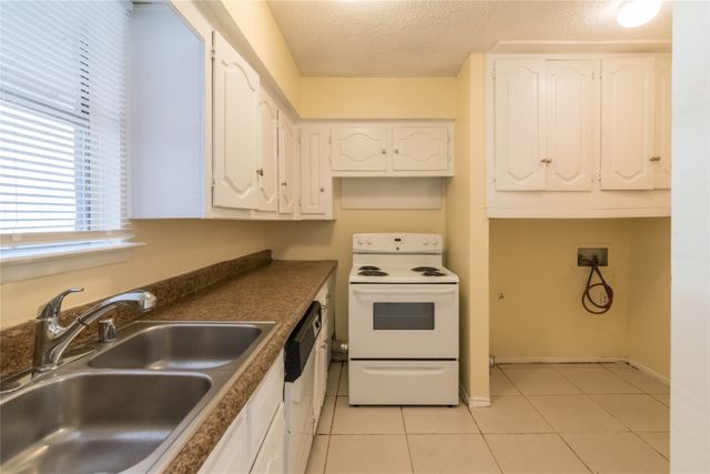 439 Valley Park Drive, Garland, TX 75043