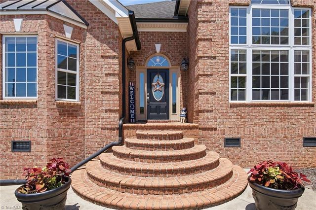 1216 Fairway Drive, Yadkinville, NC 27055