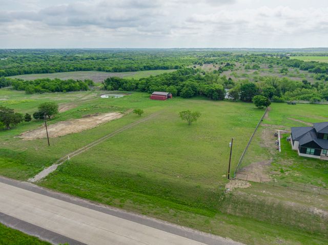 1401 E Campus Road, Palmer, TX 75152