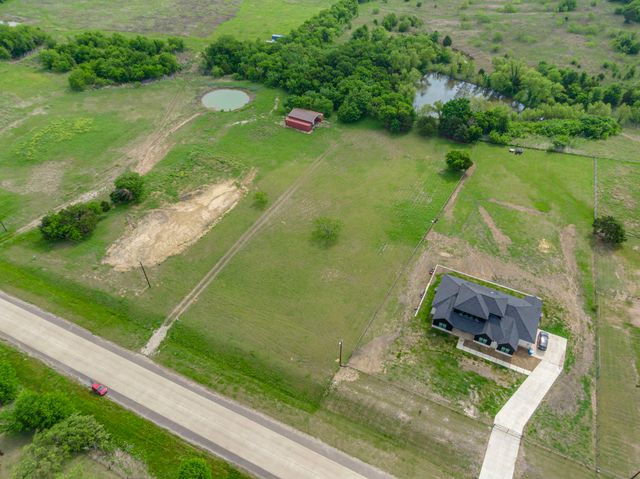 1401 E Campus Road, Palmer, TX 75152