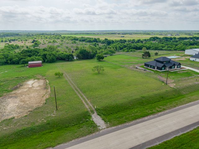 1401 E Campus Road, Palmer, TX 75152