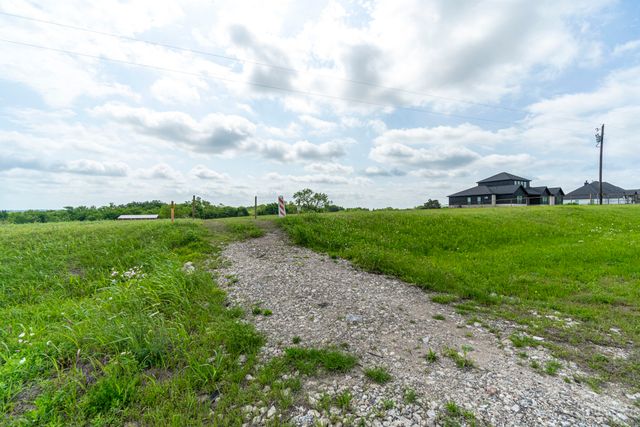 1401 E Campus Road, Palmer, TX 75152