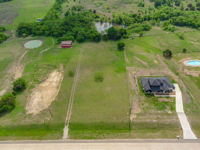 1401 E Campus Road, Palmer, TX 75152