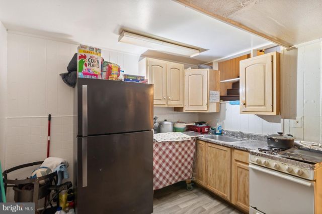 942 1ST ST, Baltimore, MD 21225