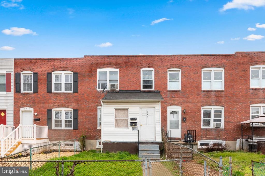 942 1ST ST, Baltimore, MD 21225