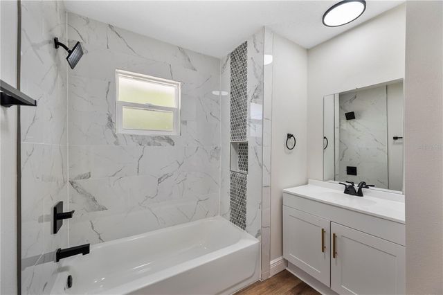 1215 EL CAMINO ROAD, Lakeland, FL 33805