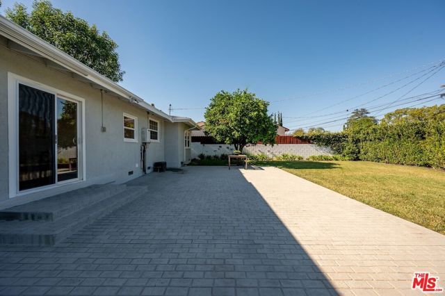 10900 Whitaker Avenue, Granada Hills (los Angeles), CA 91344