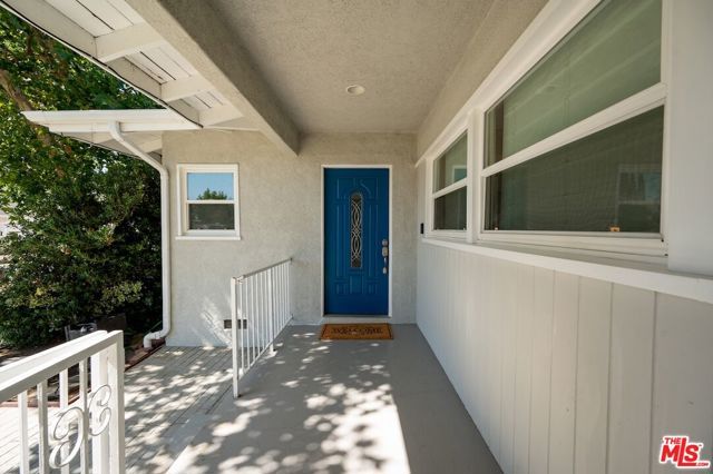 10900 Whitaker Avenue, Granada Hills (los Angeles), CA 91344