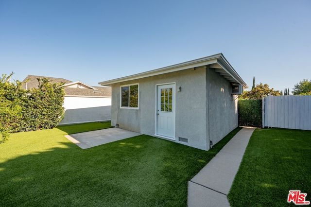 10900 Whitaker Avenue, Granada Hills (los Angeles), CA 91344