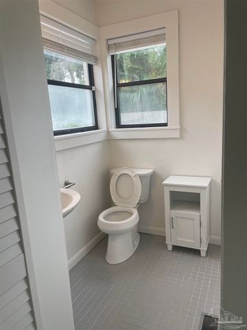 1716 N 20th Ave, Pensacola, FL 32503