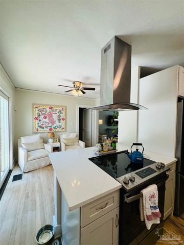 1716 N 20th Ave, Pensacola, FL 32503