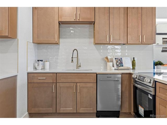 2810 N Fillmore St, Denver, CO 80205