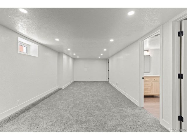 2810 N Fillmore St, Denver, CO 80205