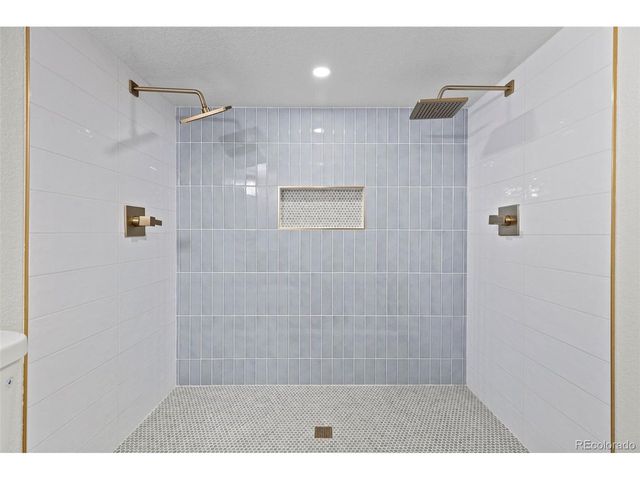 2810 N Fillmore St, Denver, CO 80205