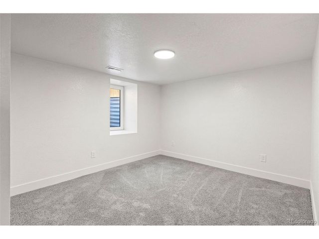 2810 N Fillmore St, Denver, CO 80205