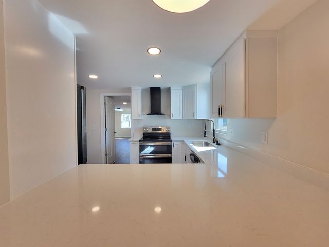 136 Moore Street, Wellford, SC 29385