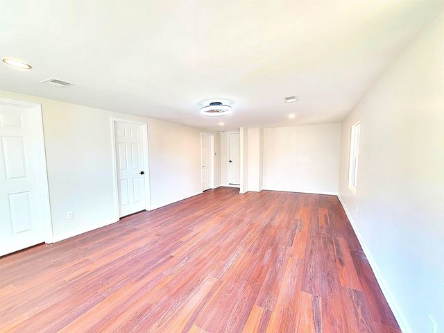 136 Moore Street, Wellford, SC 29385