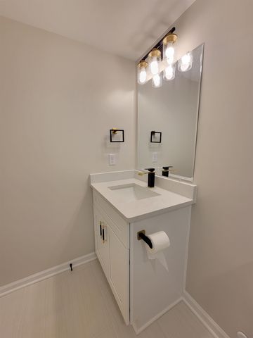 136 Moore Street, Wellford, SC 29385