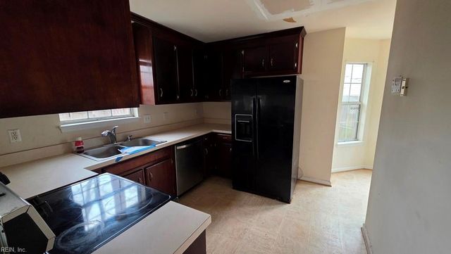 54 George CT, Hampton, VA 23663