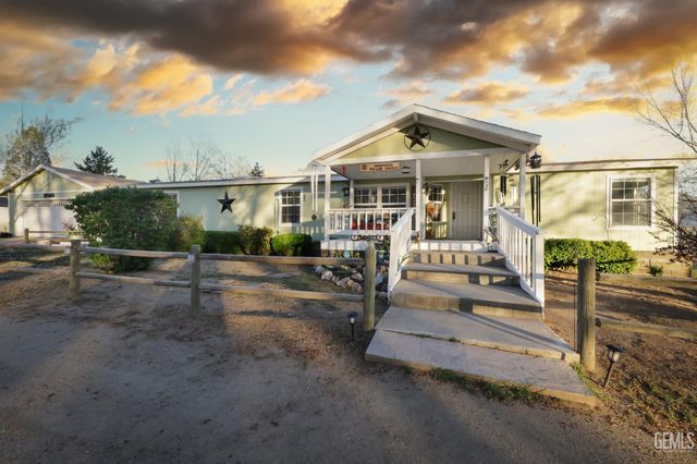 27400 Harness Drive, Tehachapi, CA 93561
