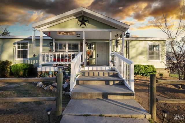 27400 Harness Drive, Tehachapi, CA 93561
