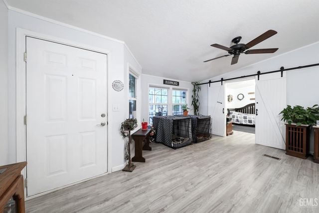 27400 Harness Drive, Tehachapi, CA 93561