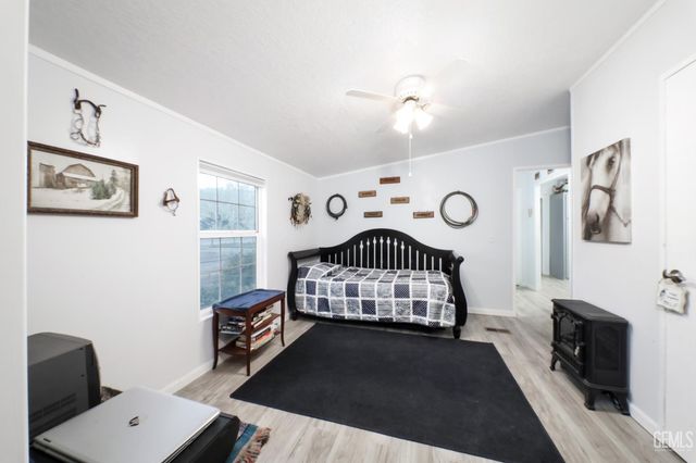 27400 Harness Drive, Tehachapi, CA 93561