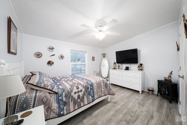 27400 Harness Drive, Tehachapi, CA 93561
