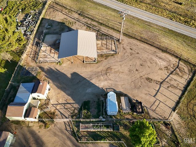 27400 Harness Drive, Tehachapi, CA 93561