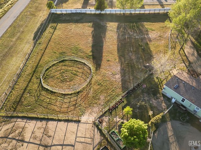 27400 Harness Drive, Tehachapi, CA 93561
