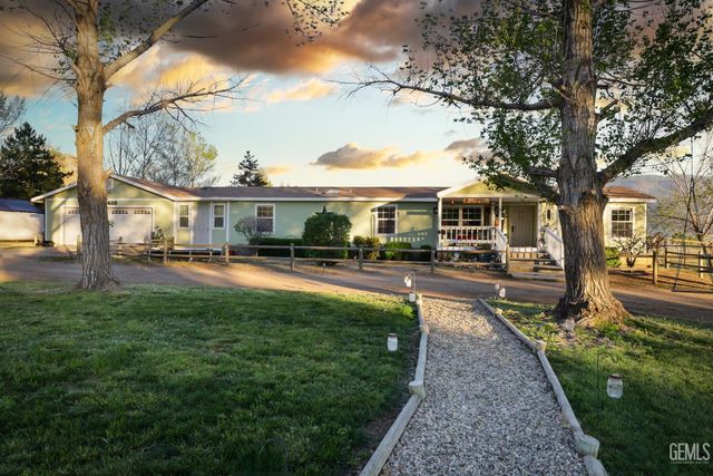 27400 Harness Drive, Tehachapi, CA 93561