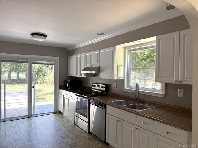 7 Albertines Lane, East Hampton, NY 11937
