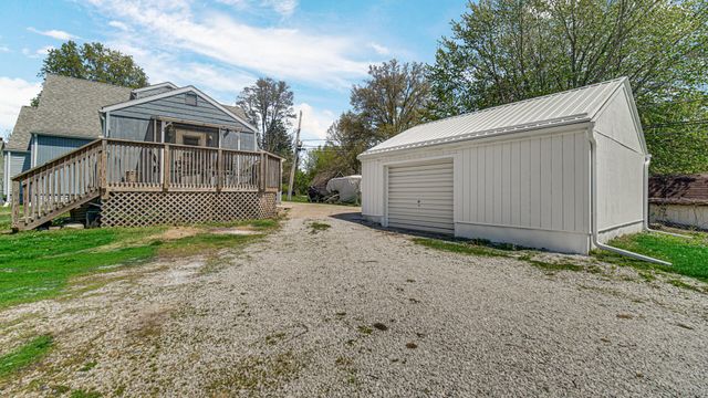 324 W Johnson Road, La Porte, IN 46350